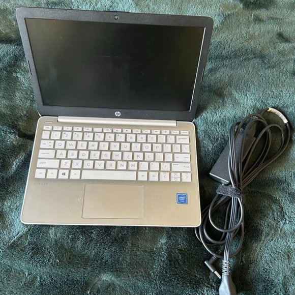 HP Stream 14" Laptop - Picture 1 of 3